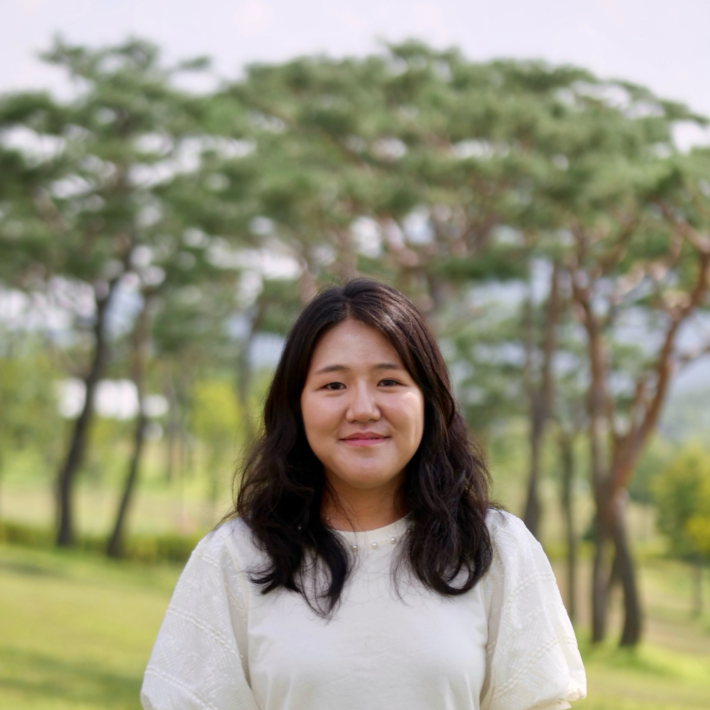 Esther Son Headshot